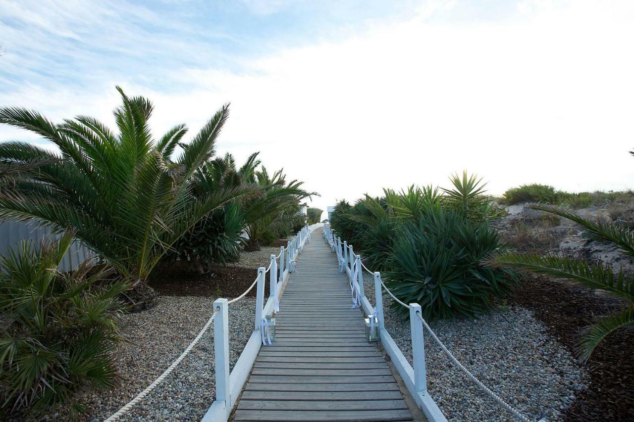 Villa Near Beach & Lisbon Corroios Exterior photo